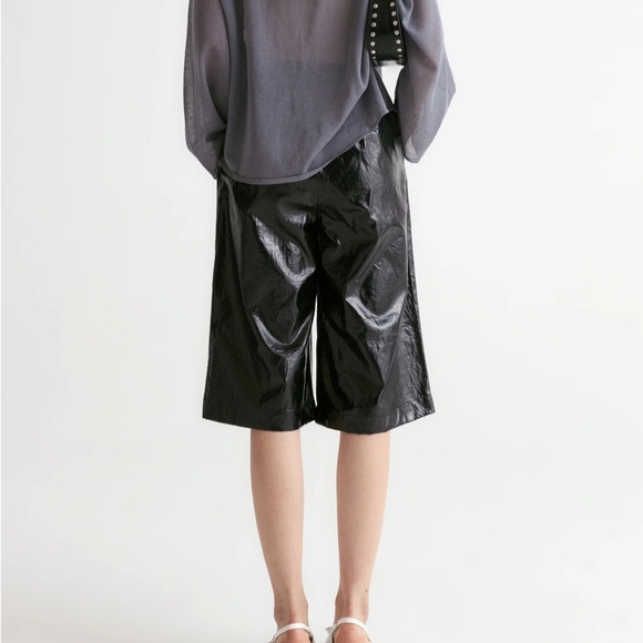 35. FRONT ROW SHOP Soho Patent Shorts in Acetate-Black $179 NWT Medium - Picture 4 of 5